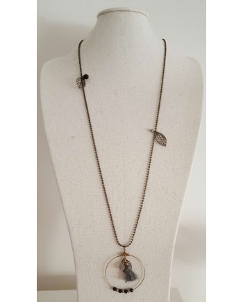 Sautoir motif rond, breloque plume et pompon sur chaine boule laiton coloris noir