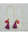 Boucle d'oreille doré pompon et feuille coloris framboise