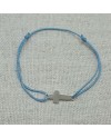 Bracelet religieux croix argent sur lien fin satiné coloré bleu