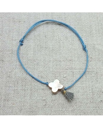 Bracelet lien satiné fleur nacre et mini pompon