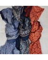 Foulard imprimé bleu ou gris