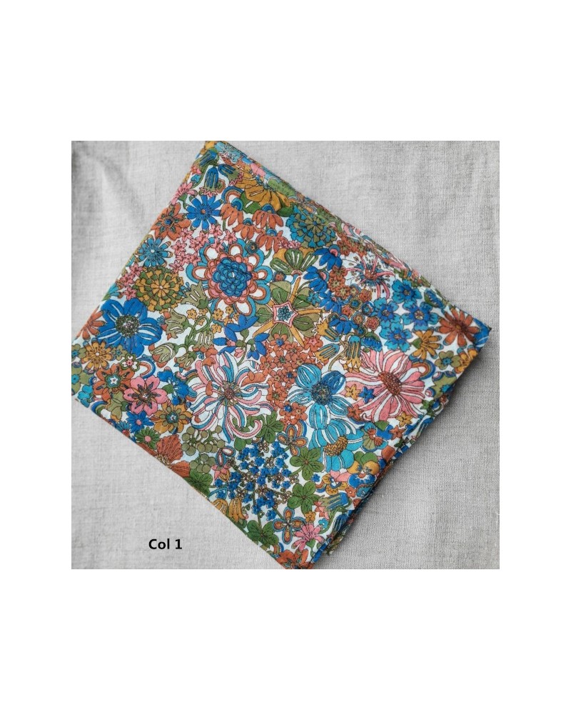 foulard imprimé fleuri