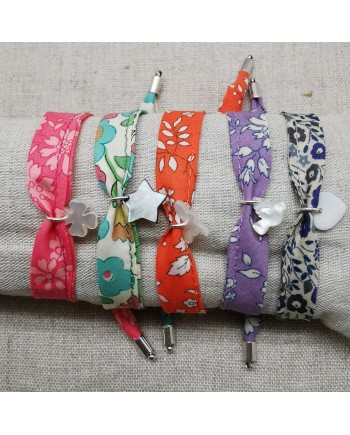 Bracelet liberty breloque nacre etoile