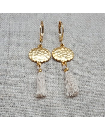 Boucles d'oreilles rond martelé et pompons colorés