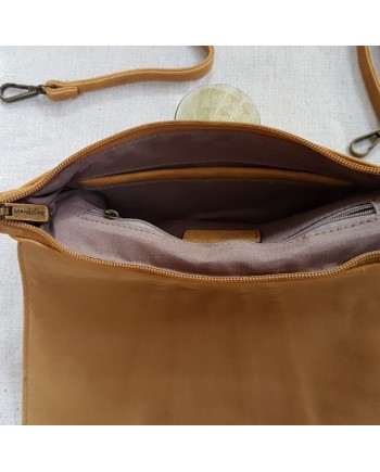 Sac pochette rabat  détail irisé