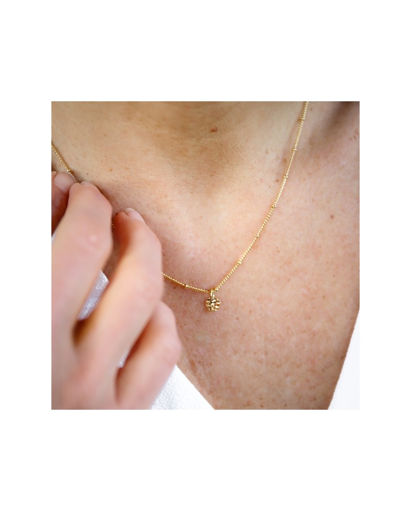 Collier chaîne fine médaille martelée Plaqué Or