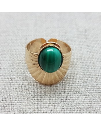 Bague demi coquillage et pierre de couleur