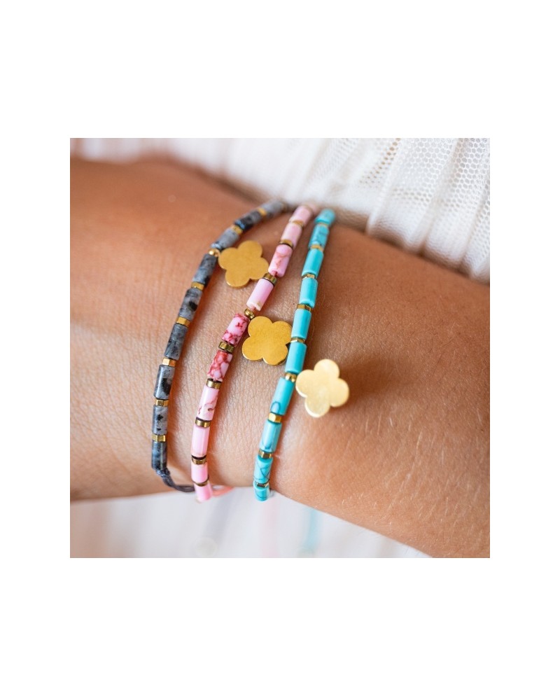 Bracelet fin perles et fil doré