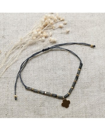 Bracelet fin perles et fil doré