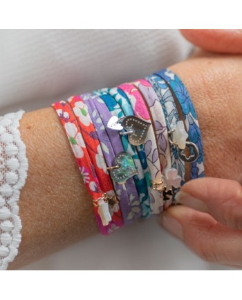 Bracelet breloques etoile nacre et argent sur lien double tour liberty