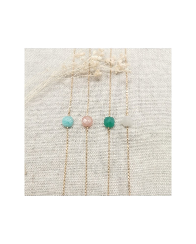 Bracelet chaîne Plaqué Or et pierre de couleur