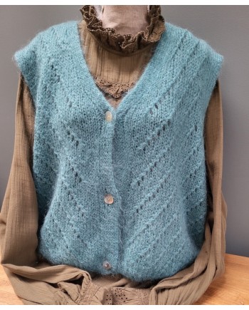 Gilet boutonné mohair sans manche ajouré