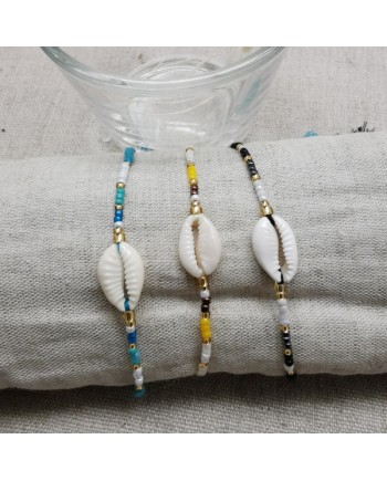 Bracelet coquillage et perlesde couleurs
