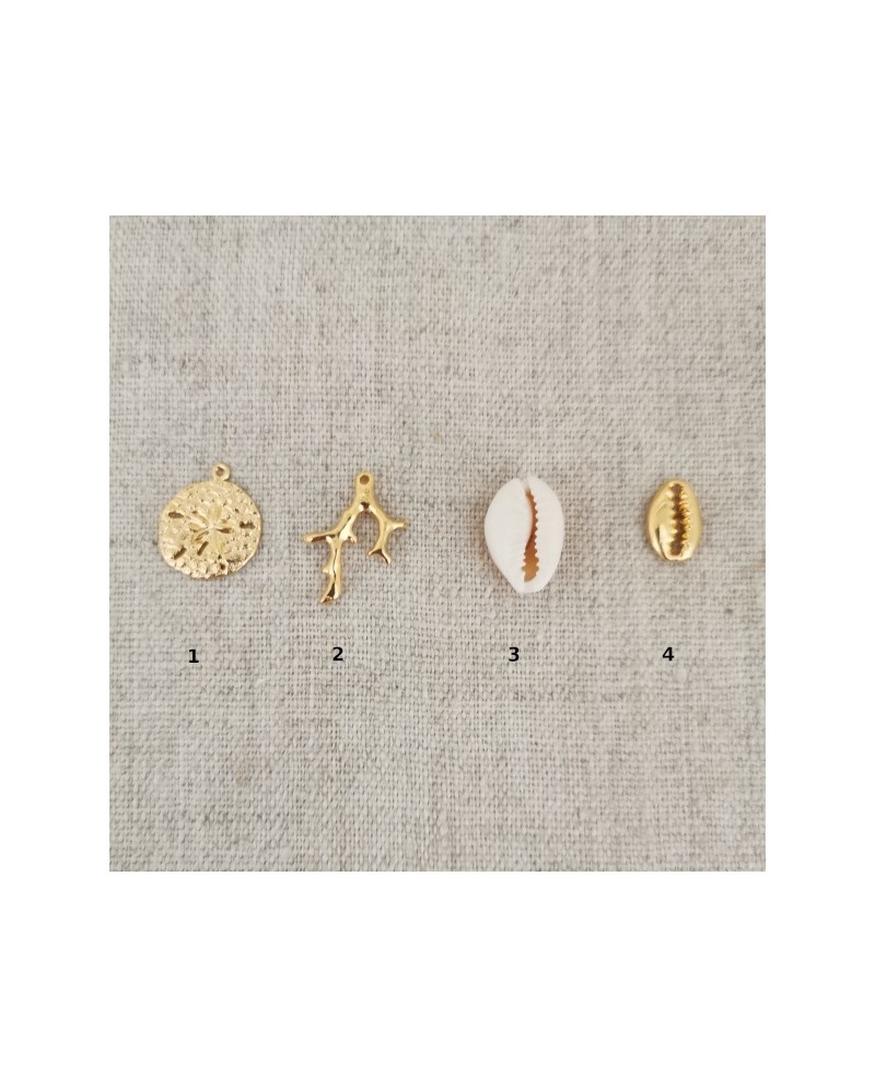 Sautoir breloques coquillage