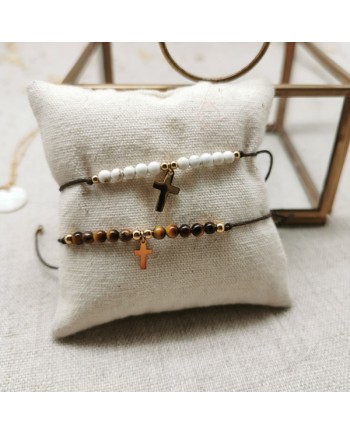 Bracelet perles naturelles et croix plaqué Or