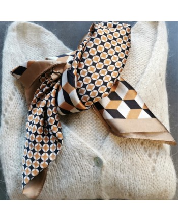 Foulard carré femme imprimé géométrique