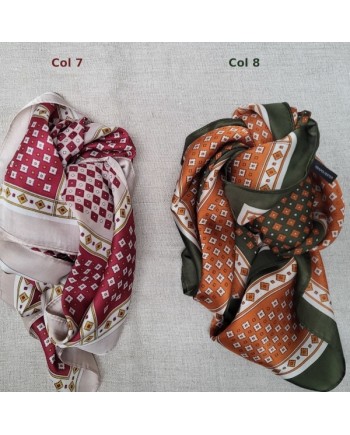 Foulard carré femme imprimé géométrique