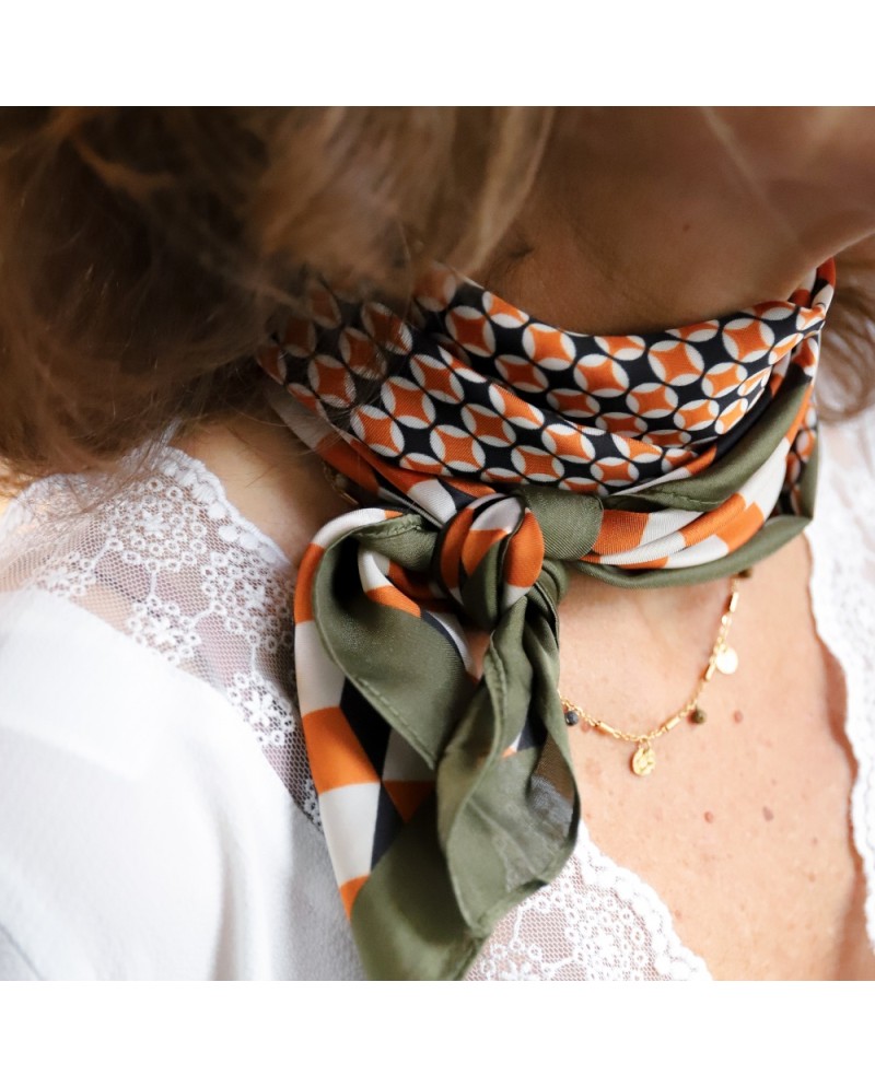 Foulard carré femme imprimé géométrique