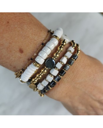 Bracelet elastique perles dorés et couleurs