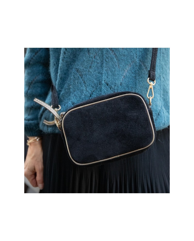 Sac cuir forme carré bordure doré