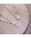 Collier croix ajouré fine et perles de couleur