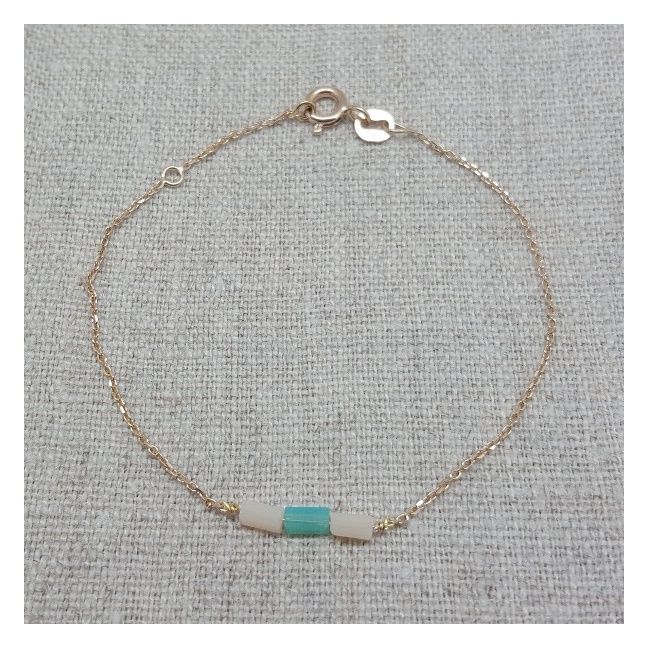 Bracelet chaîne plaqué Or et perles tubes colorées coloris turquoise