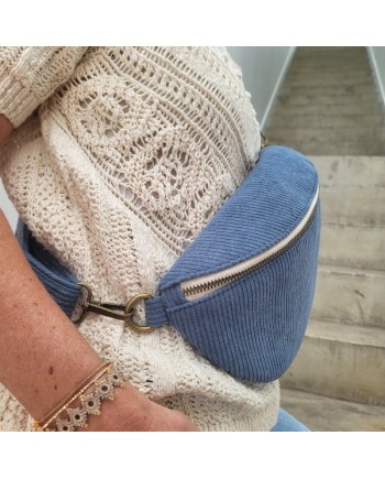 Banane velours coloris clair