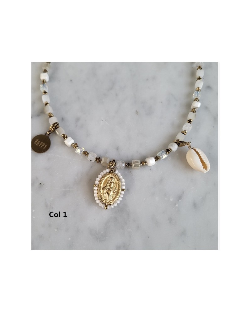Collier perles colorées et médaille vierge