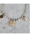 Collier perles colorées et médaille vierge