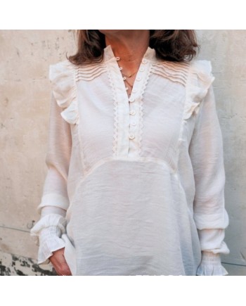 Tunique col montant en coton brodé – blanc cassé style romantique