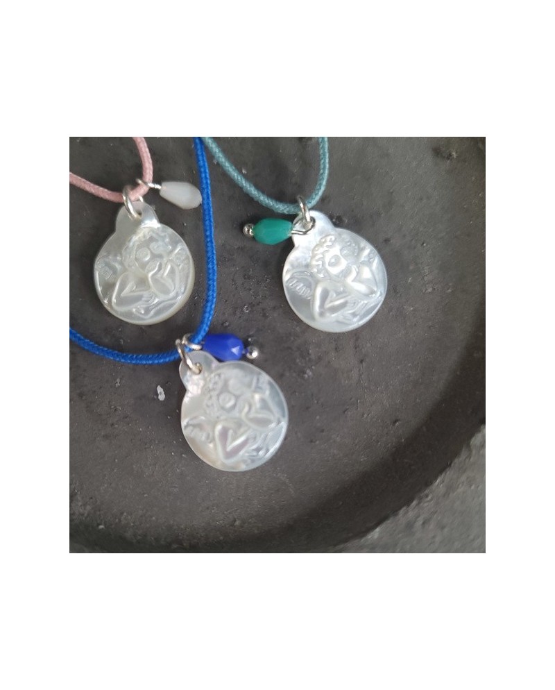 collier religieux vierge à l'enfant et breloque argent, ajustable.