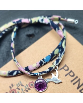 bracelet religieux en liberty fin avec breloque vierge et colombe argent.