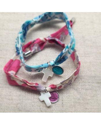 Bracelet religeux liberty deux breloques, cadeau première communion. 