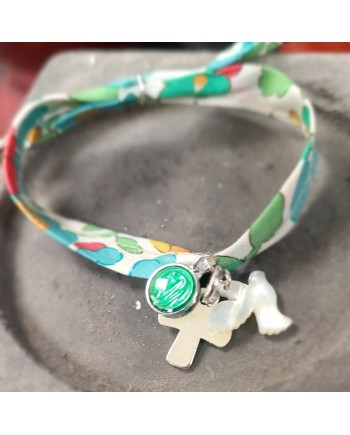bracelet religieux liberty ou coton à breloques croix, colombe. catho.