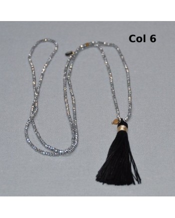 Sautoir pompon et perles facettes pompon noir