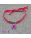 Bracelet religieux médaille miraculeuse ou croix émaillée sur lien elastique ajustable rose