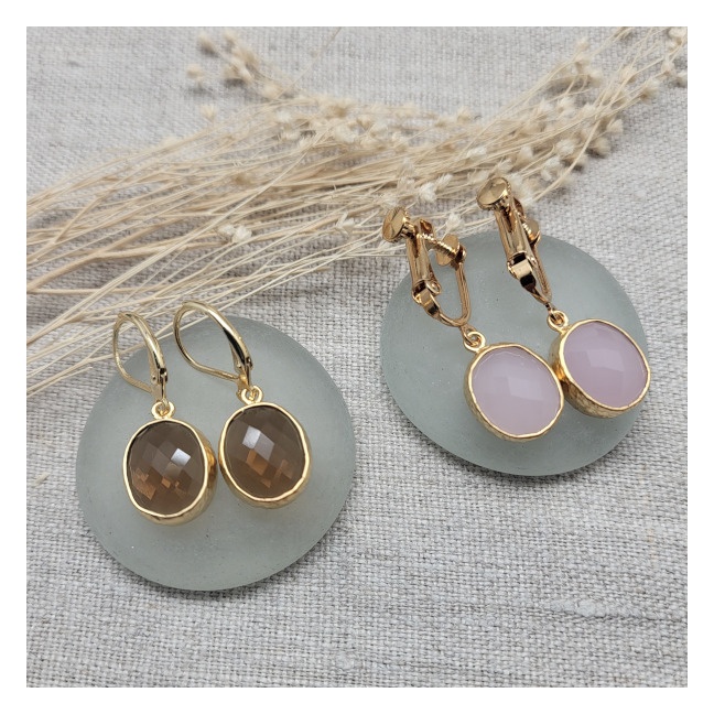 Boucles d'oreille pierre sertie couleur pastel
