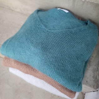 Pull col V manche longue