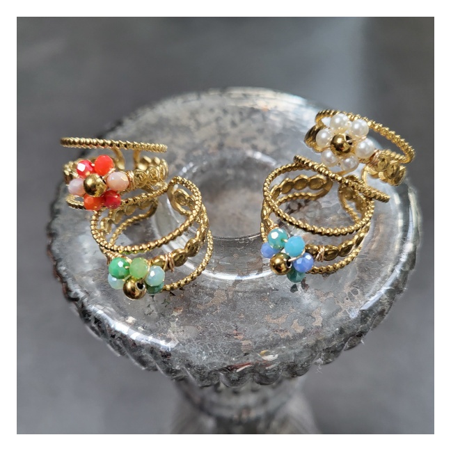 Bagues 3 anneaux et fleurs en perles