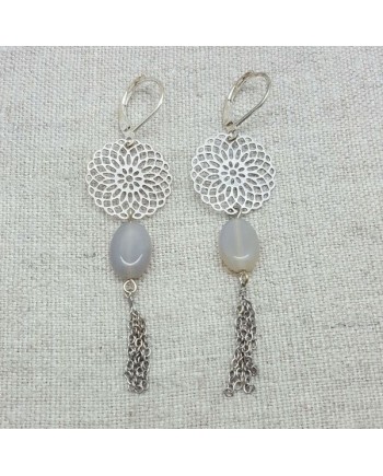 Boucle d'Oreille argentée longue arabesque et chaine coloris gris