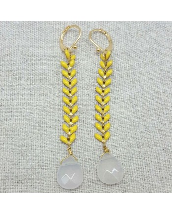 Boucles d'oreilles longues epi emaillé jaune avec une pierre