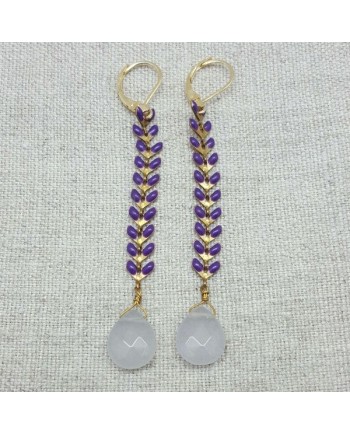 Boucles d'oreilles longues epi emaillé violet avec une pierre