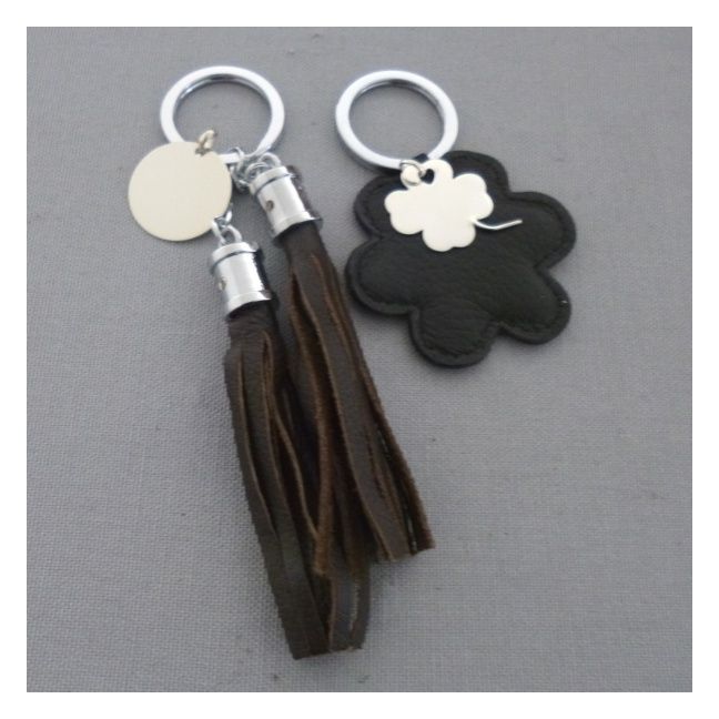 Porte-clés pompon fleur cuir médaille, trèfle Argent personnalisable