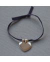 Bracelet breloques à graver médaille ou coeur sur lien elastique