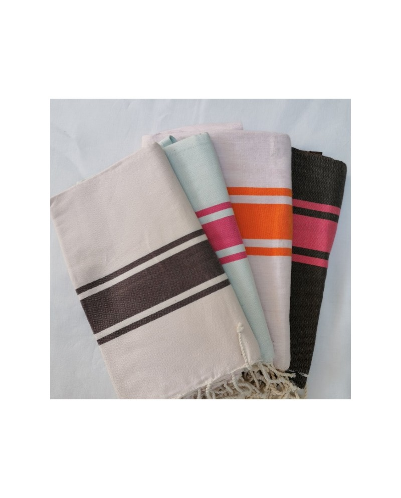 les foutas à bandes colorées