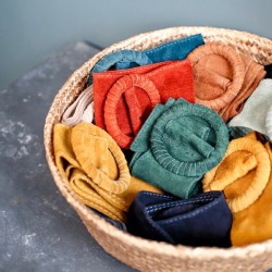 gamme de ceintures en croûte de cuir, fine ou large, coloris au choix