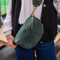 Gamme de sac de différentes matière en forme de Banane,  bandoulière 