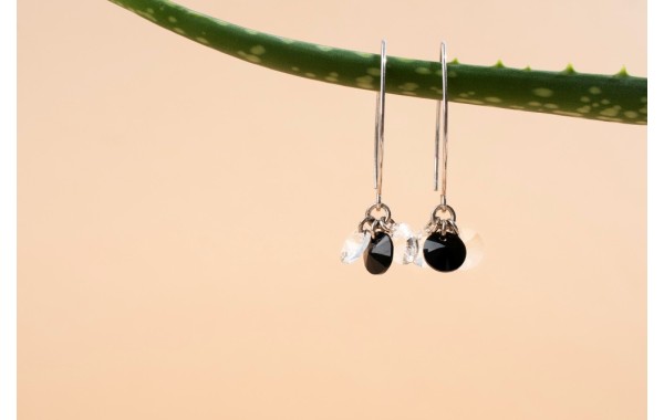 Boucles d’oreilles à clip ou percées : le guide qui tranche