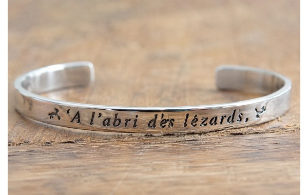 Bracelet Gravé : Pour Qui, et Comment Bien le Choisir ?